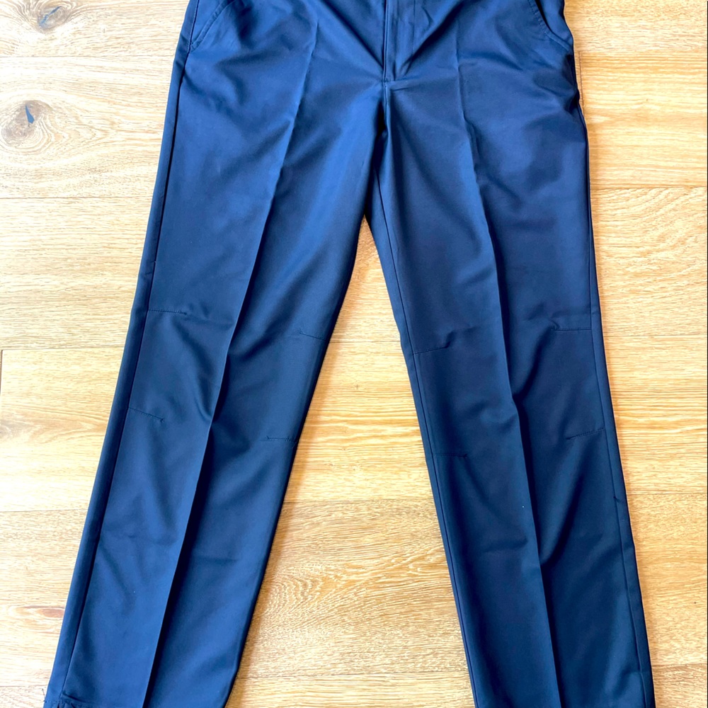 IZOD men’s size 36x32 golf pants